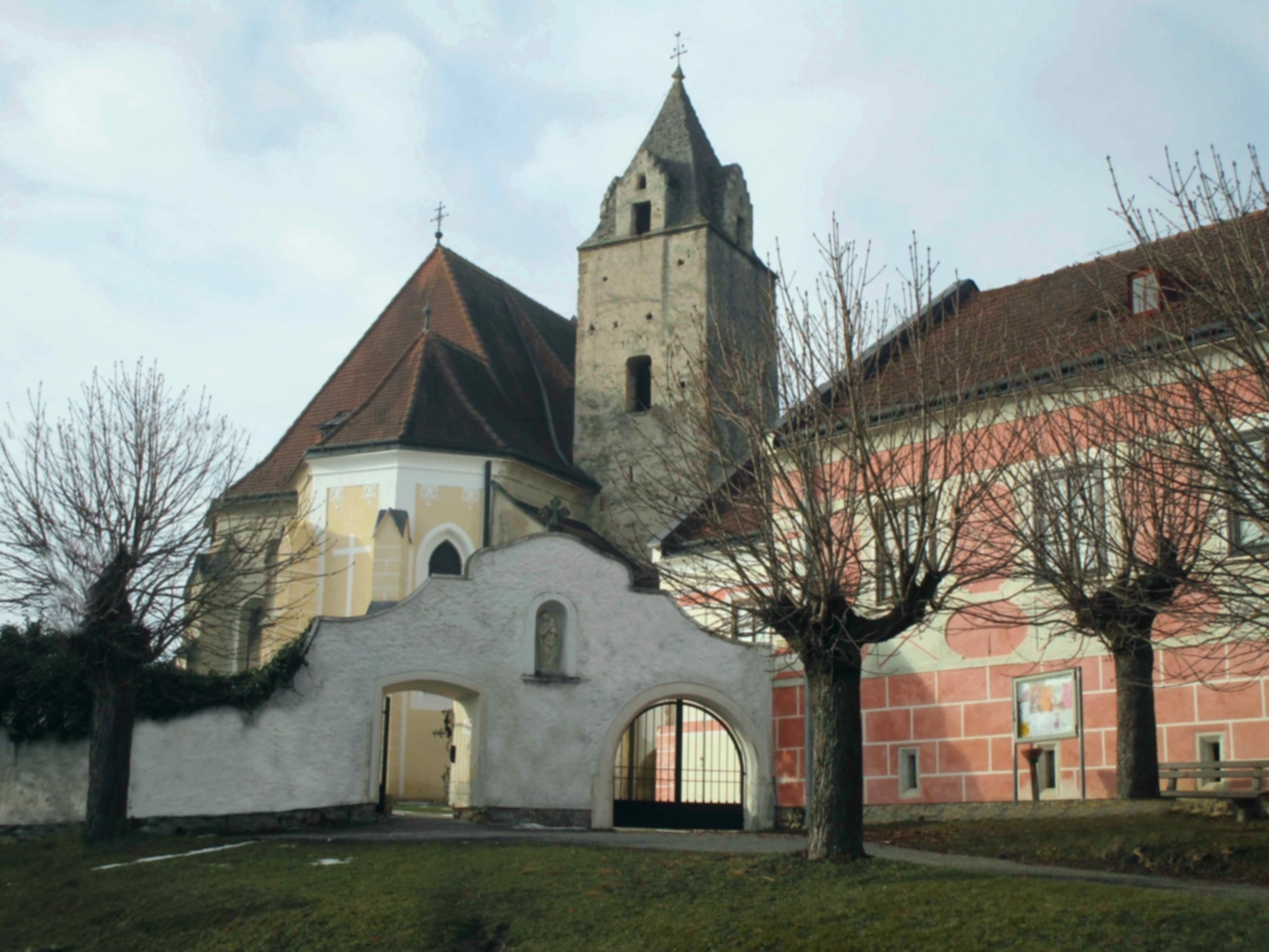 Kirchenansicht_27.01.2019b3 Pfarre St. Lorenzen am Steinfeld N.Ö.